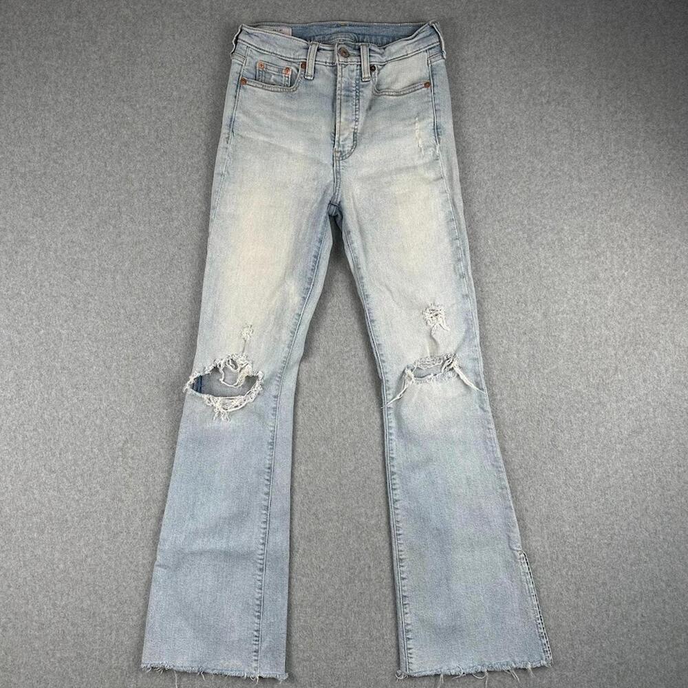 Gap 70s Flare High Rise Jeans Women's 25 / 0 Regular Light Wash Leg Slit Cut Off